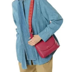 Borsa Donna a Tracolla COCCINELLE Linea Paulina Colore Nero