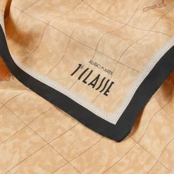 Foulard 70 x 70 cm 1A Classe Alviero Martini in Seta stampa Geo Classic e Nero 3270
