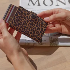 Porta Carte con Clip SECRID Miniwallet Leopard Beige con RFID