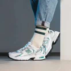 Scarpe Running NEW BALANCE Sneakers 530 in Tessuto Sintetico e Mesh colore White e Green