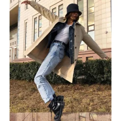 Scarpe Unisex DR. MARTENS Stivali linea 1460 in Pelle Nera