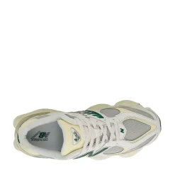 Sneakers Running NEW BALANCE 9060 in Nabuck e Mesh colore Sea Salt e Off White